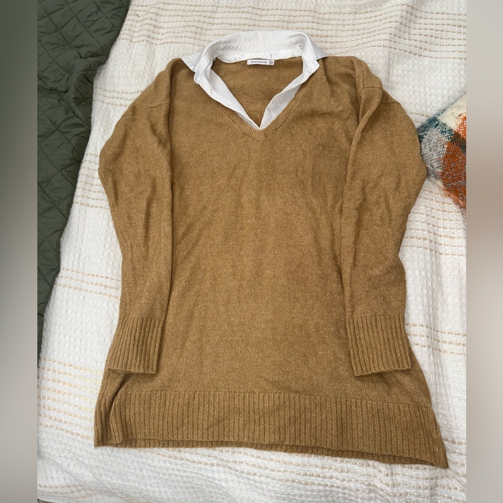 Staccato Women's Camel V-Neck Sweater